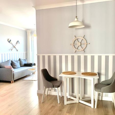 Mieszkanie W Marynarskim Stylu 700M Od Morza Kolobrzeg Ngoại thất bức ảnh