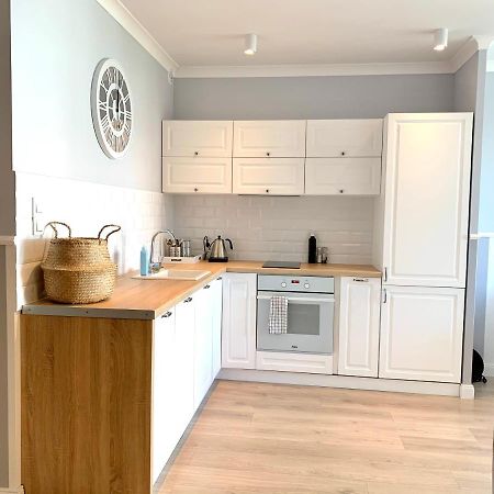 Mieszkanie W Marynarskim Stylu 700M Od Morza Kolobrzeg Ngoại thất bức ảnh