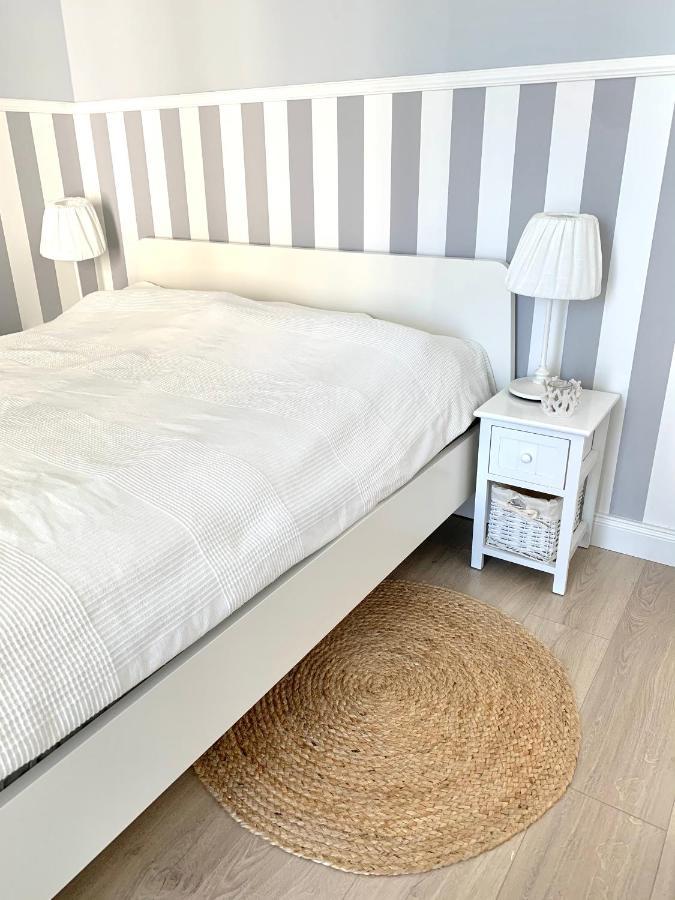 Mieszkanie W Marynarskim Stylu 700M Od Morza Kolobrzeg Ngoại thất bức ảnh